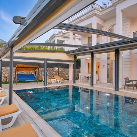 Oludeniz 4 Bedroom Luxury Villa Fethiye