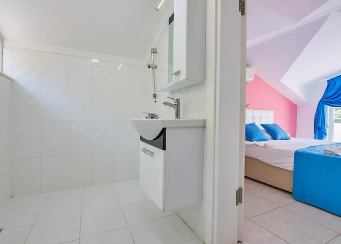 Oludeniz 4 Bedroom Luxury فيلة