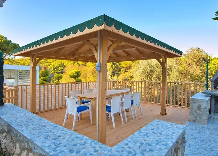 Oludeniz 4 Bedroom Luxury *