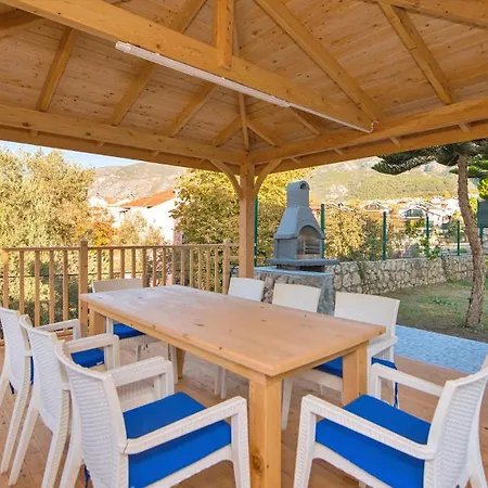 Oludeniz 4 Bedroom Luxury 别墅