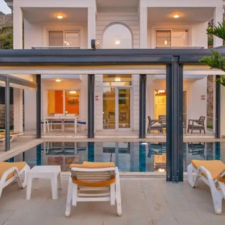 Oludeniz 4 Bedroom Luxury 别墅 *