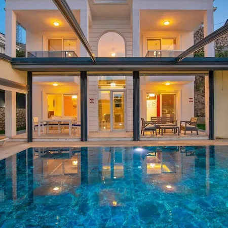 Oludeniz 4 Bedroom Luxury 别墅 *