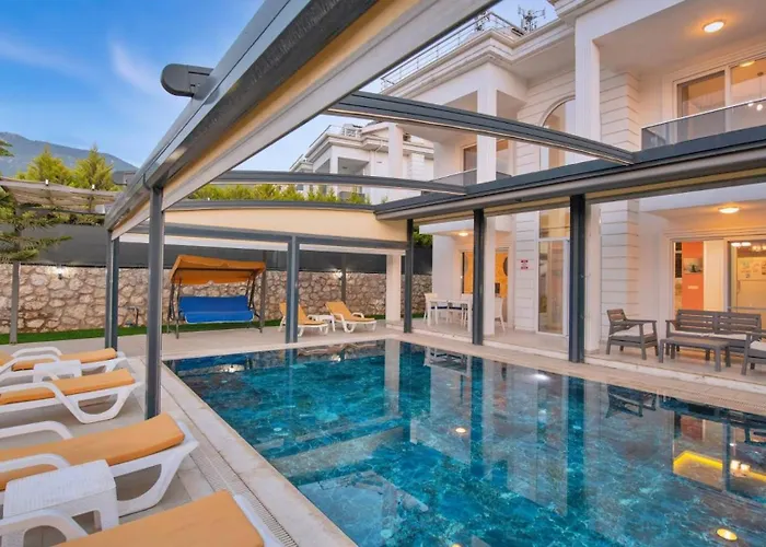 Oludeniz 4 Bedroom Luxury Villa Fethiye