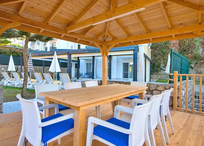 فيلة Oludeniz 4 Bedroom Luxury فتحية