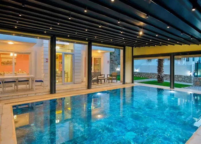 Oludeniz 4 Bedroom Luxury فيلة